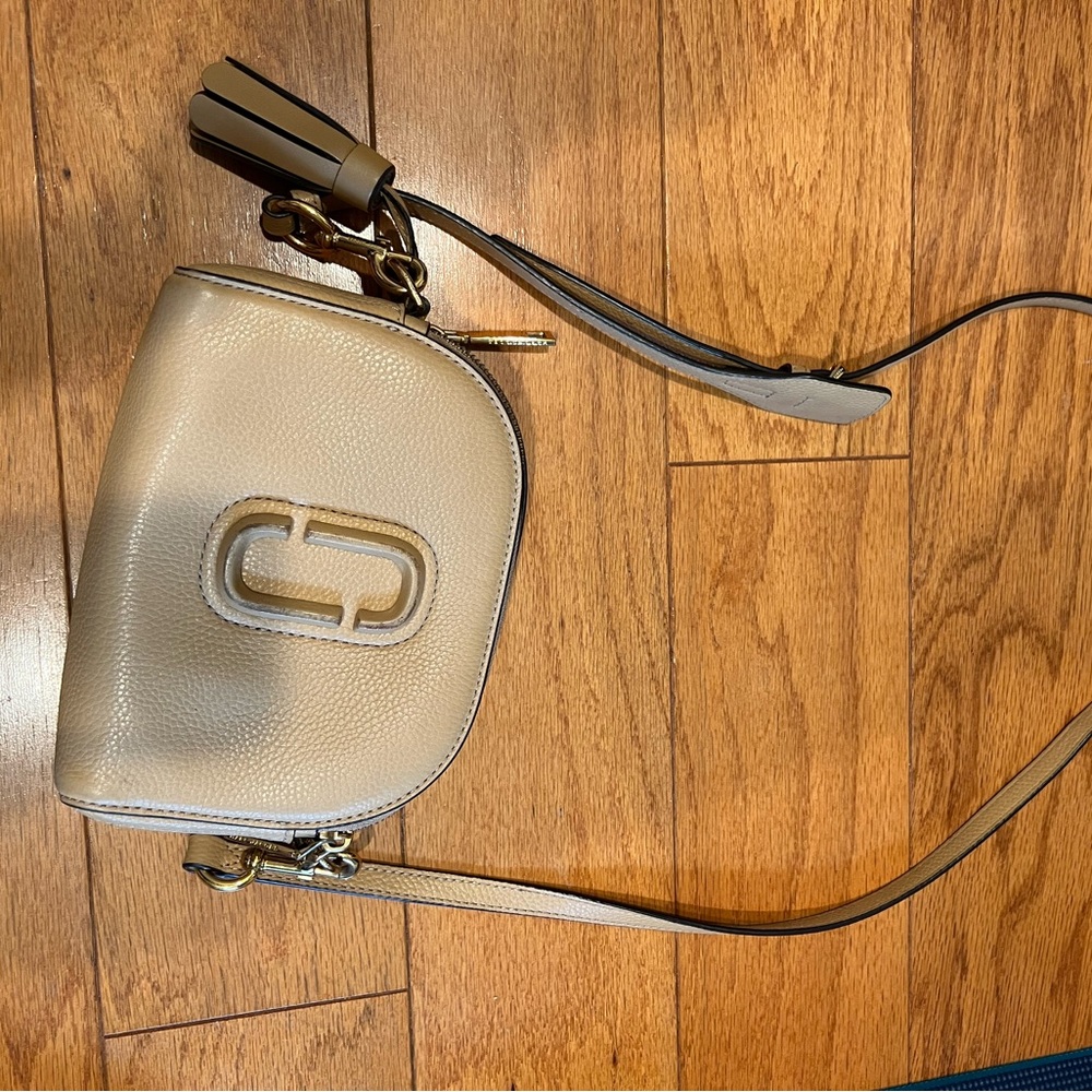 Marc jacobs cross body purse